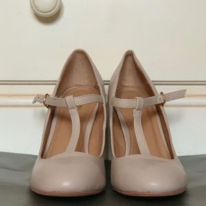Journee Collection pumps